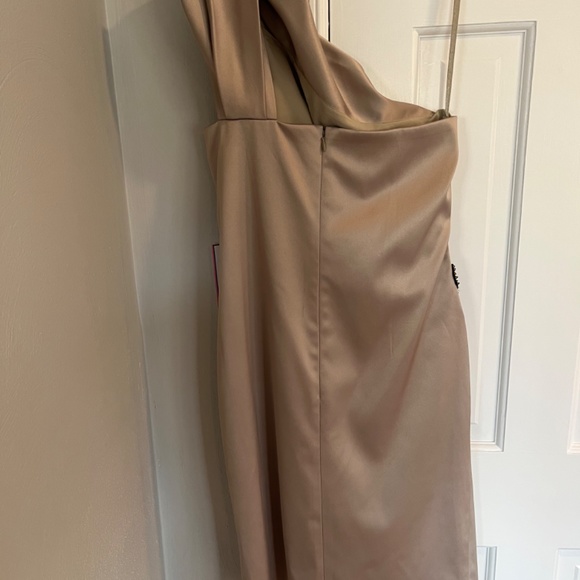 Eliza J Cocktail Dress - Picture 4 of 8